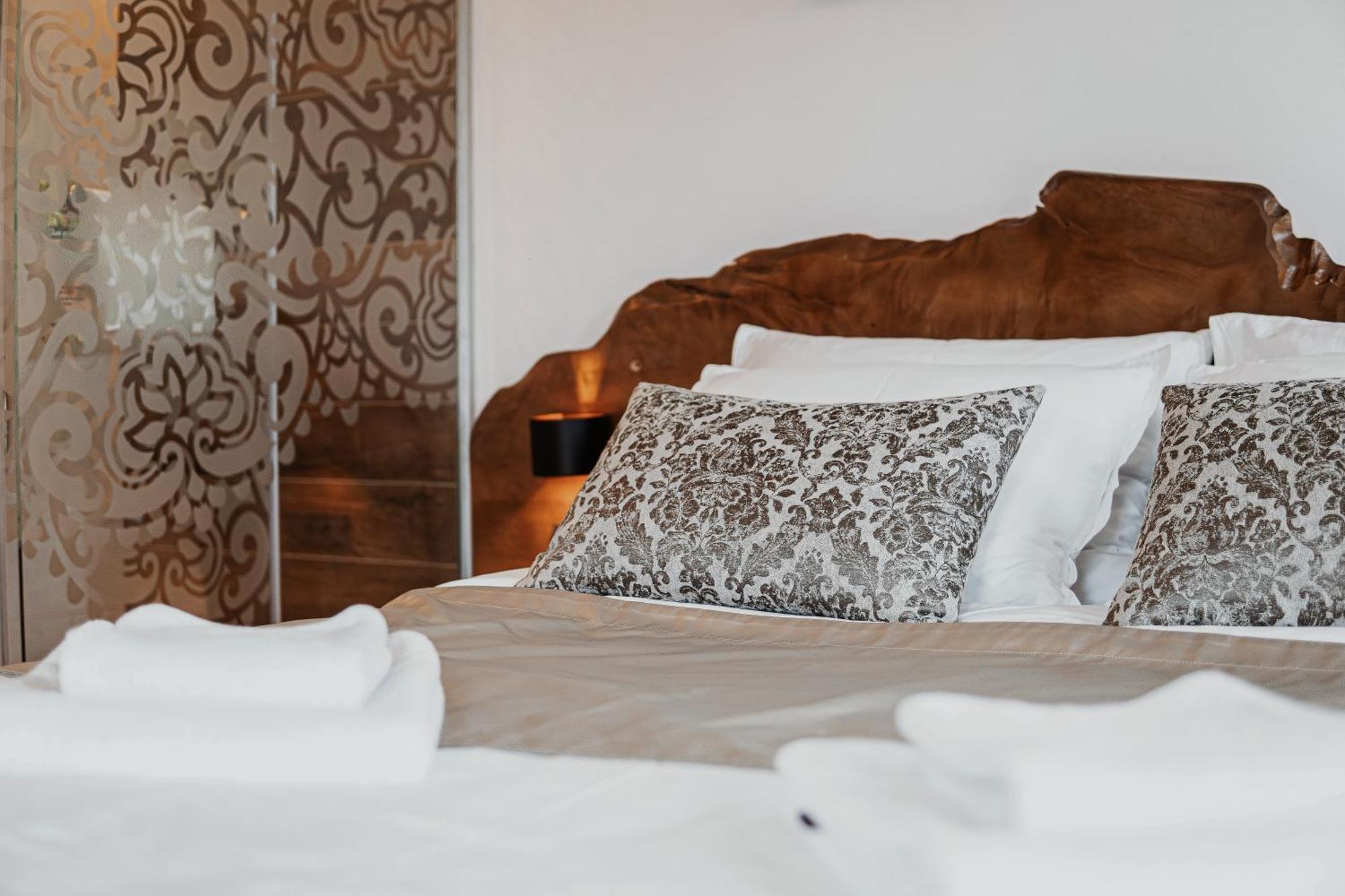 Toplik Village Resort Lukavica Bagian luar foto